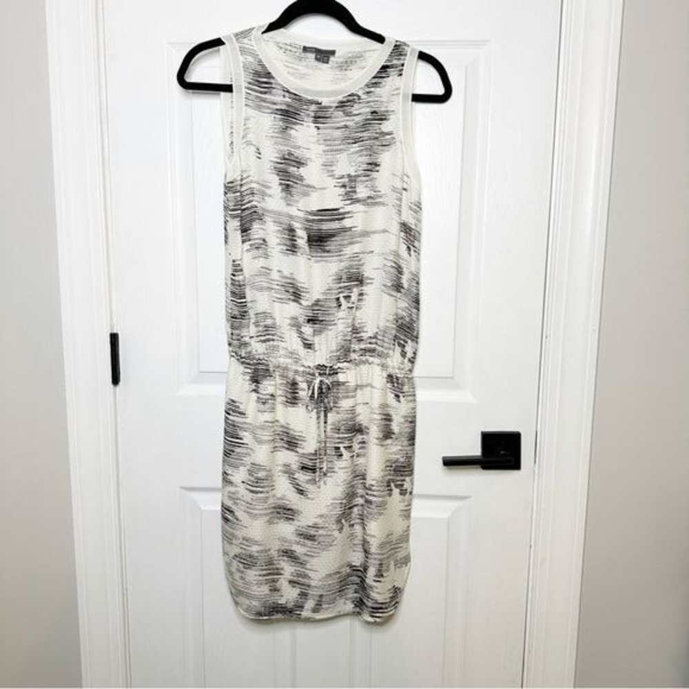 VINCE 100% Silk Sleeveless Cowl Neck Marble Print Dress Size XS